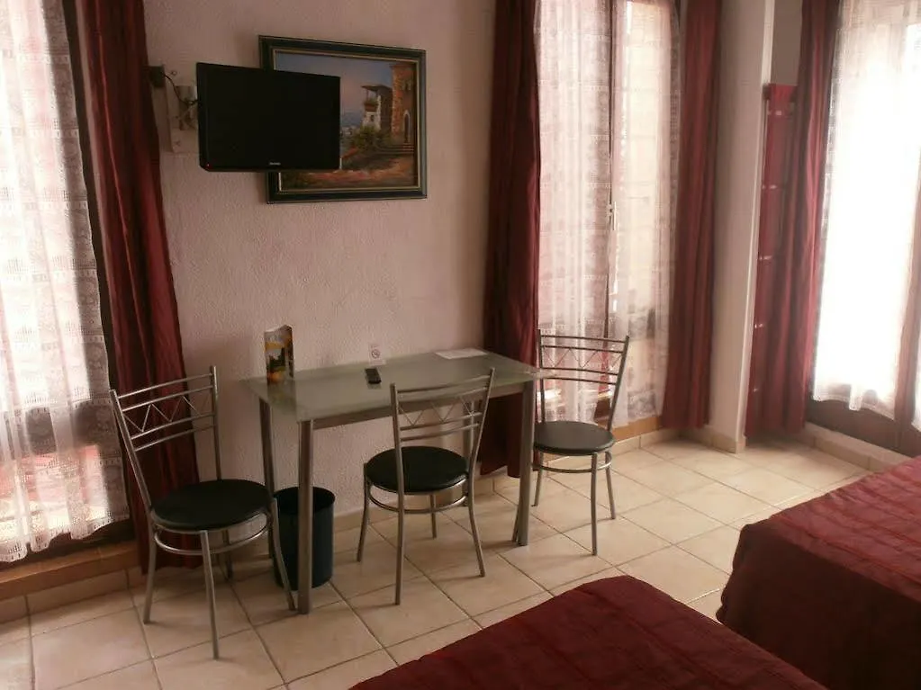 Hotel Les Orangers Hyères