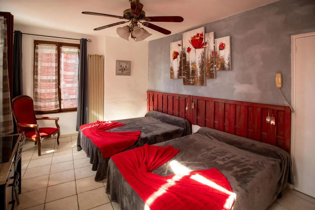 Hotel Les Orangers Hyeres 2*,