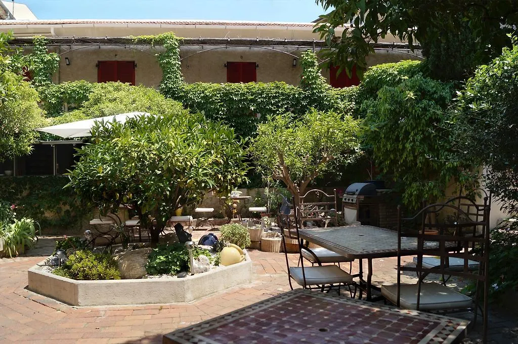 Hotel Les Orangers Hyeres