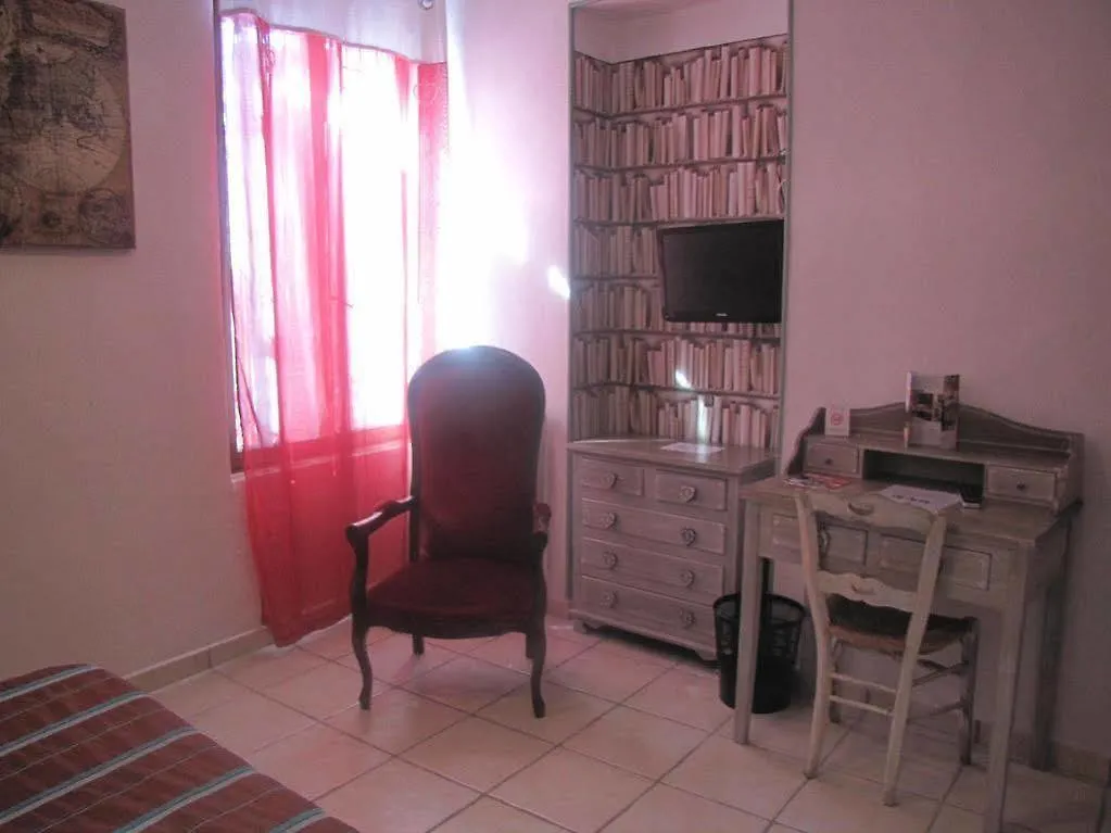 Hotel Les Orangers Hyeres 2*,  France